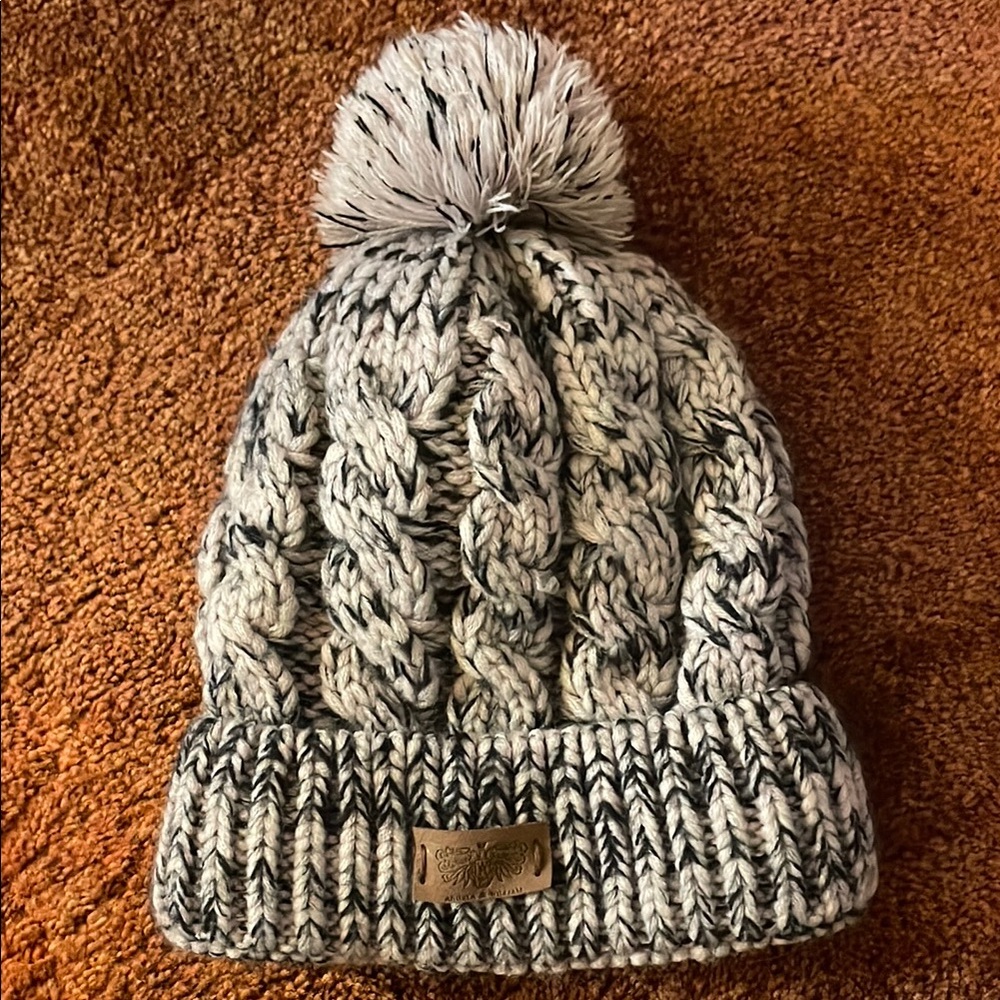 Cozy Knit Pom-Pom Beanie - Gray